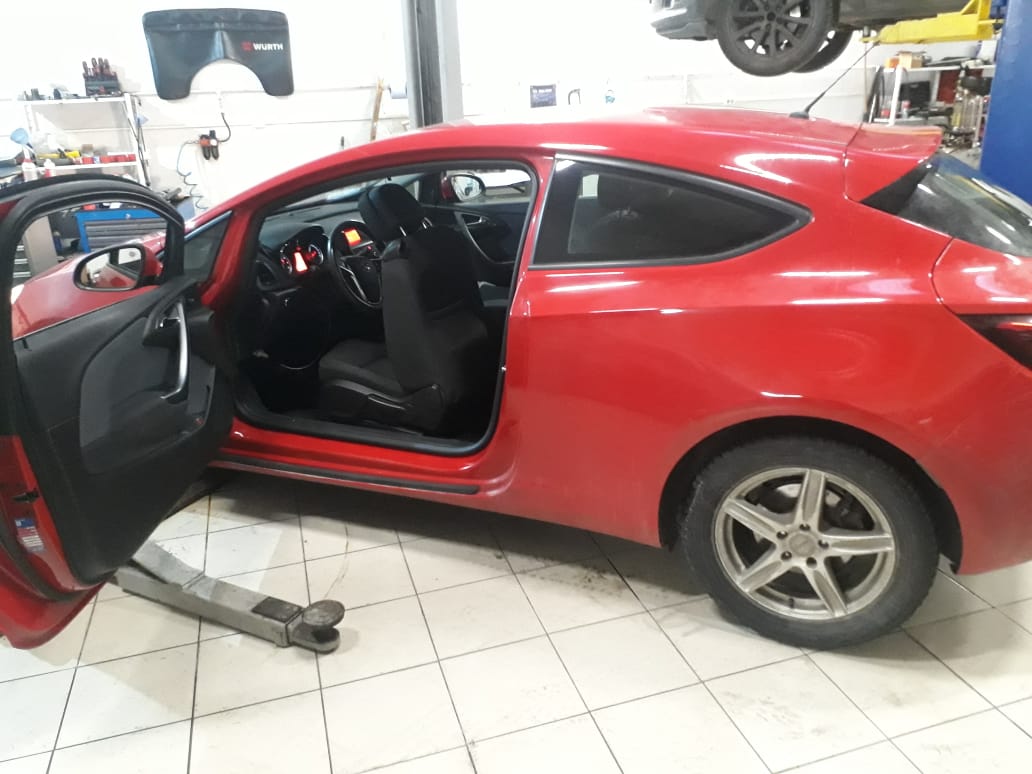 Opel Astra J 2014 - замена мата обогрева водительского сиденья